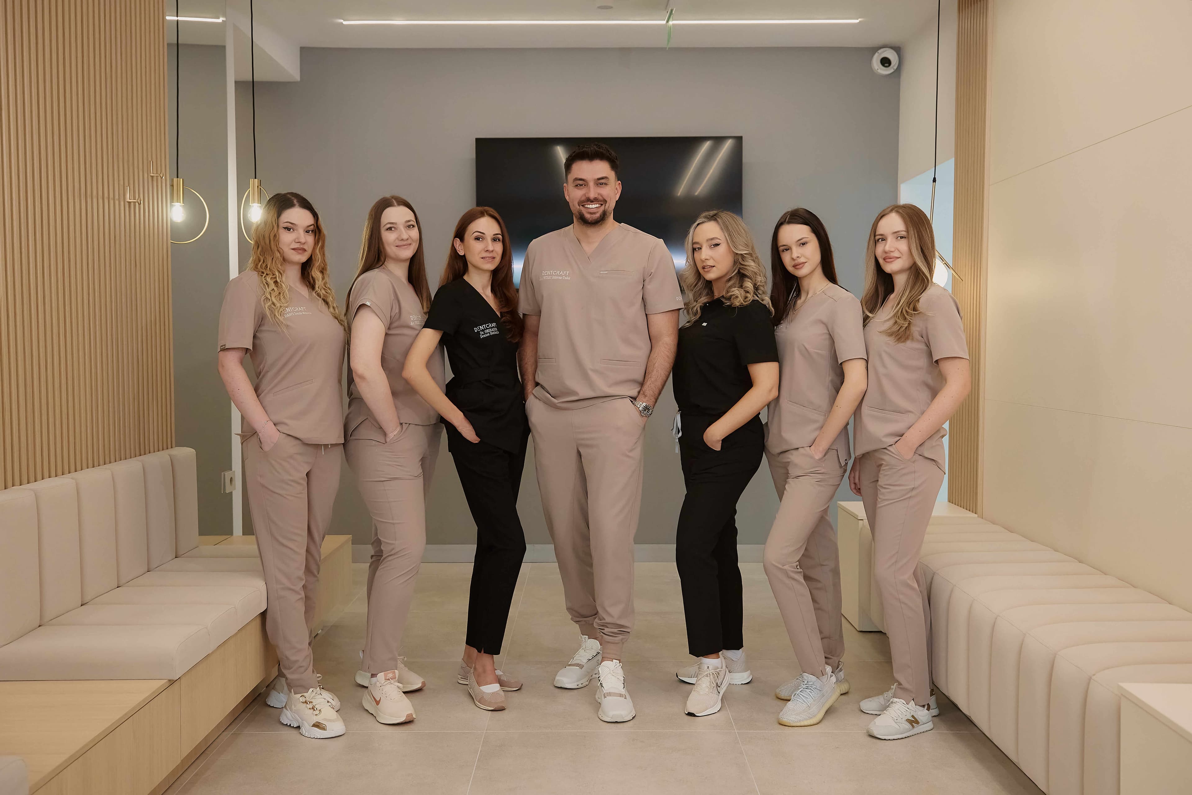 Echipa Dentcraft - Clinica Stomatologica Satu Mare